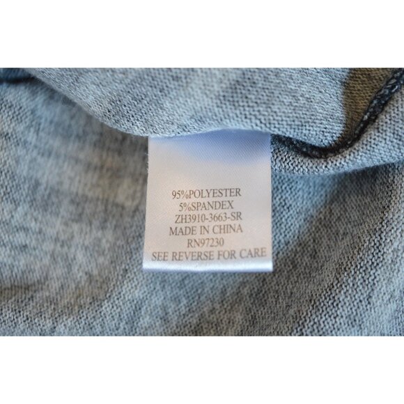 Almost Famous Monochrome Empire Waist Floral V Neck Blouse Gray Black Size Large - Picture 3 of 6